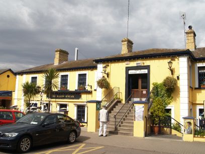  Howth harbour village, Co. Dublin, Ireland