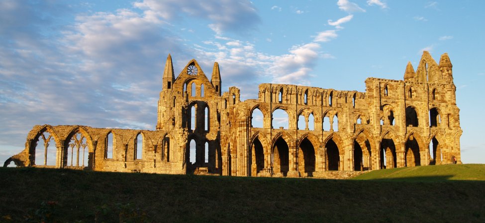 Location 18e: If you walk around from St Mary's Church to the car park for the Whitby Abbey interpretation centre, you can get a wonderful and atmospheric ruins of Whitby Abbey, especially in evening sunlight.