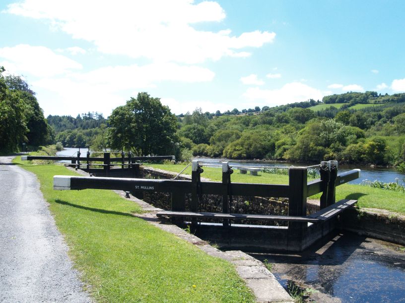 St Mullin's Lock on the Barrow Navigation canal, the River Barrow on the right Walk from Graiguenamanagh to St Mullins, Co. Kilkenny