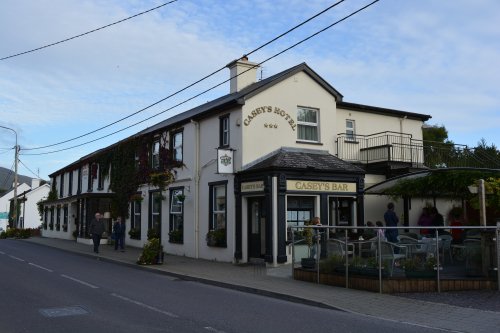 Casey's Hotel - good food and good music in the bars Glengarriff, West Cork, Ireland