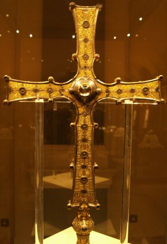 In the museum's 'treasury' The Cross of Cong (early 12th century) Archaeology of the National Museum of Ireland, Dublin, Ireland