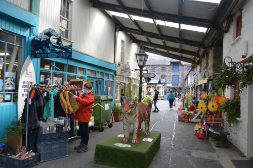 The Spillers Lane shopping arcade complex including several cafes Clonakilty, Co. Cork, West of Ireland