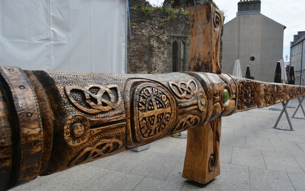 The huge Viking style wooden sculpture carved out of a tree trunk near the town centre of Waterford.