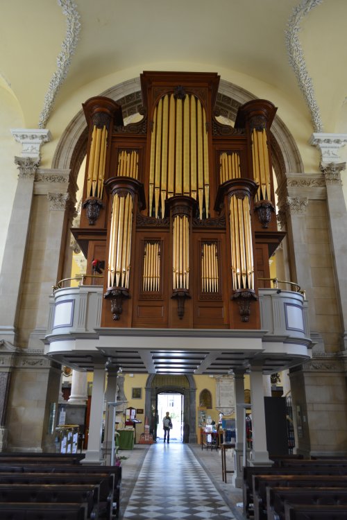 Looking west down the nave to the entrance to Christ Church Cathedral