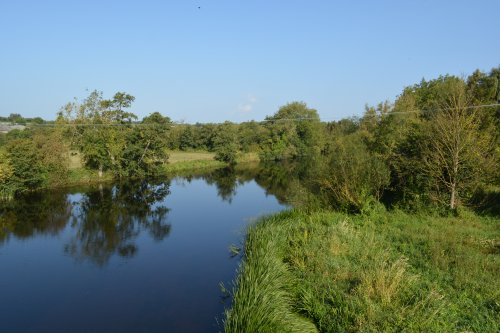 The footpath follows the banks ofthe River Nore walk from Bennettsbridge to Killkenny, Co. Kilkenny, Ireland