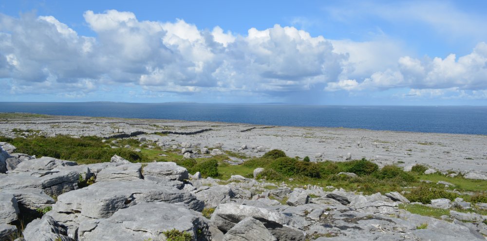  scenic drive R477 road from Doolin to Ballyvaughan via Fanore, The Burren, Murrooghtoohy, Co. Clare, Ireland