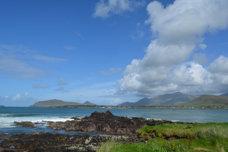  Smerwick Harbour Bay & Wine Strand beach, Dingle Peninsula, Co. Kerry, Ireland