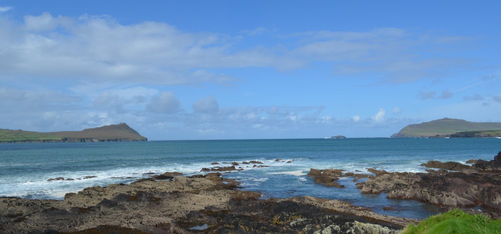  Smerwick Harbour Bay & Wine Strand beach, Dingle Peninsula, Co. Kerry, Ireland