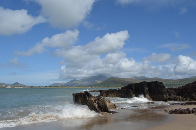  Smerwick Harbour Bay & Wine Strand beach, Dingle Peninsula, Co. Kerry, Ireland