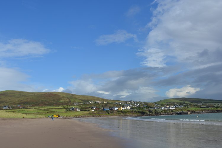 Ventry village above Ventry beach and Ventry Pier on Ventry Bay (lifeguard hut too), Blue flag Ventry Beach (Ceann Tra), Dingle Peninsula, Co. Kerry, Ireland