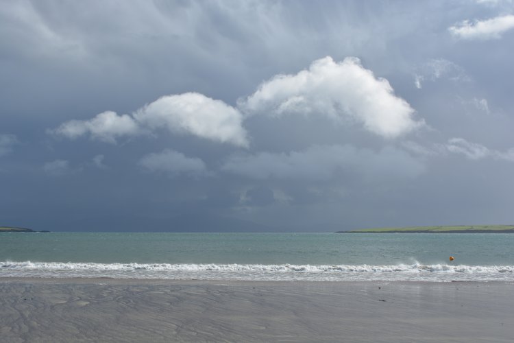 Blue flag Ventry Beach (Ceann Tra), Dingle Peninsula, Co. Kerry, Ireland