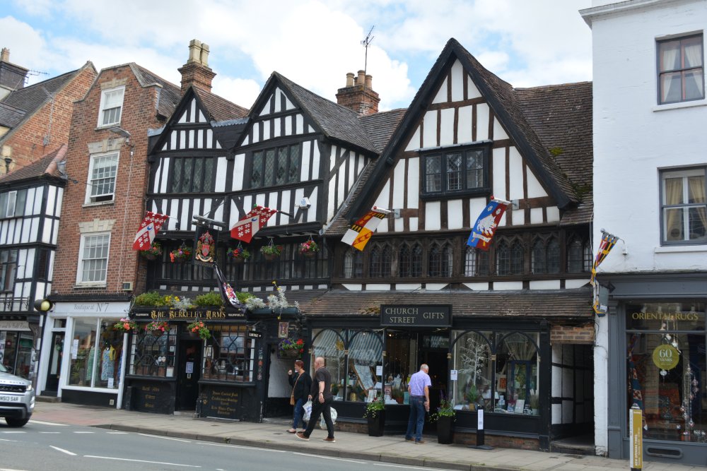 Berkeley Arms 8 Church Street No 7 Boutique Church Street Tewkesbury market town Gloucestershire England