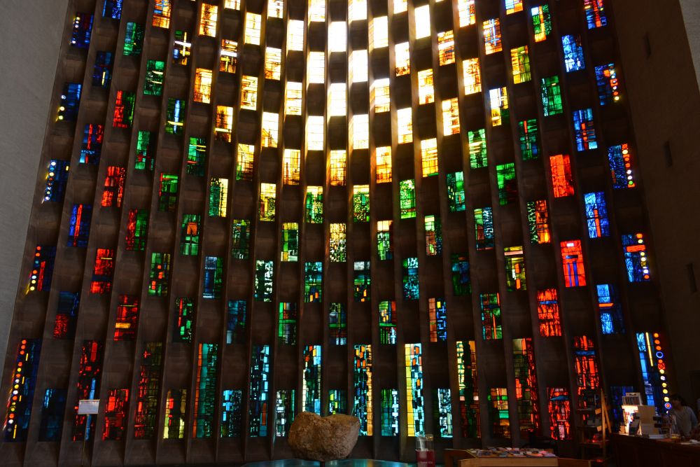 modern Coventry Cathedral new