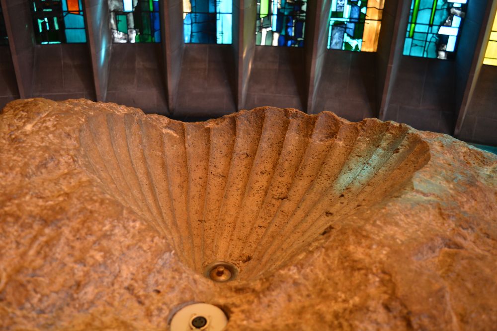 modern Coventry Cathedral new