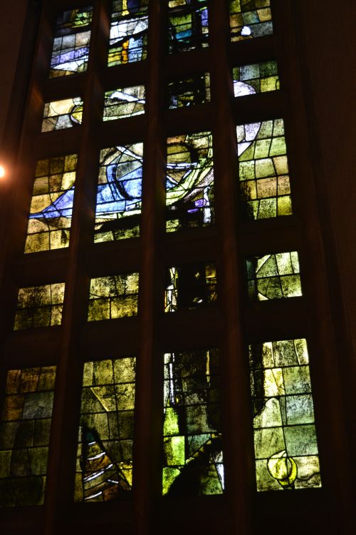 modern Coventry Cathedral new