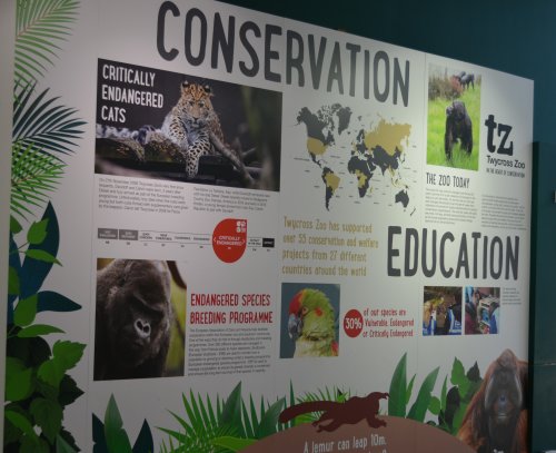  Twycross Zoo, Leicestershire, England